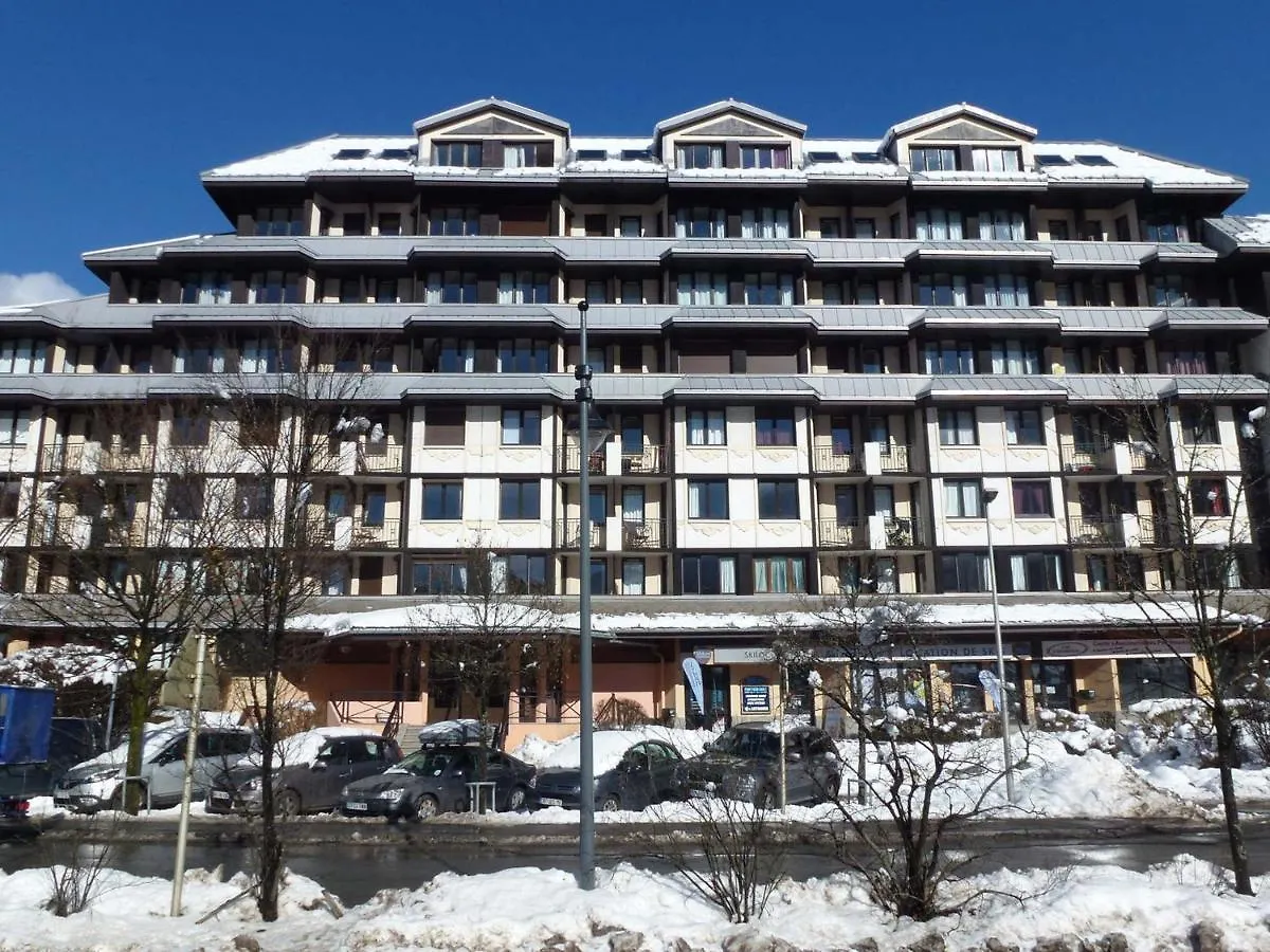 Appartement Renove Avec Parking Et Wifi A Chamonix - Fr-1-343-208 0*,